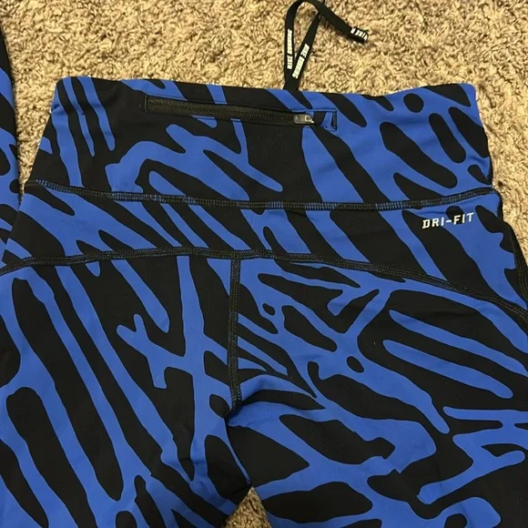 Nike dry fit leggings - Picture 10 of 10